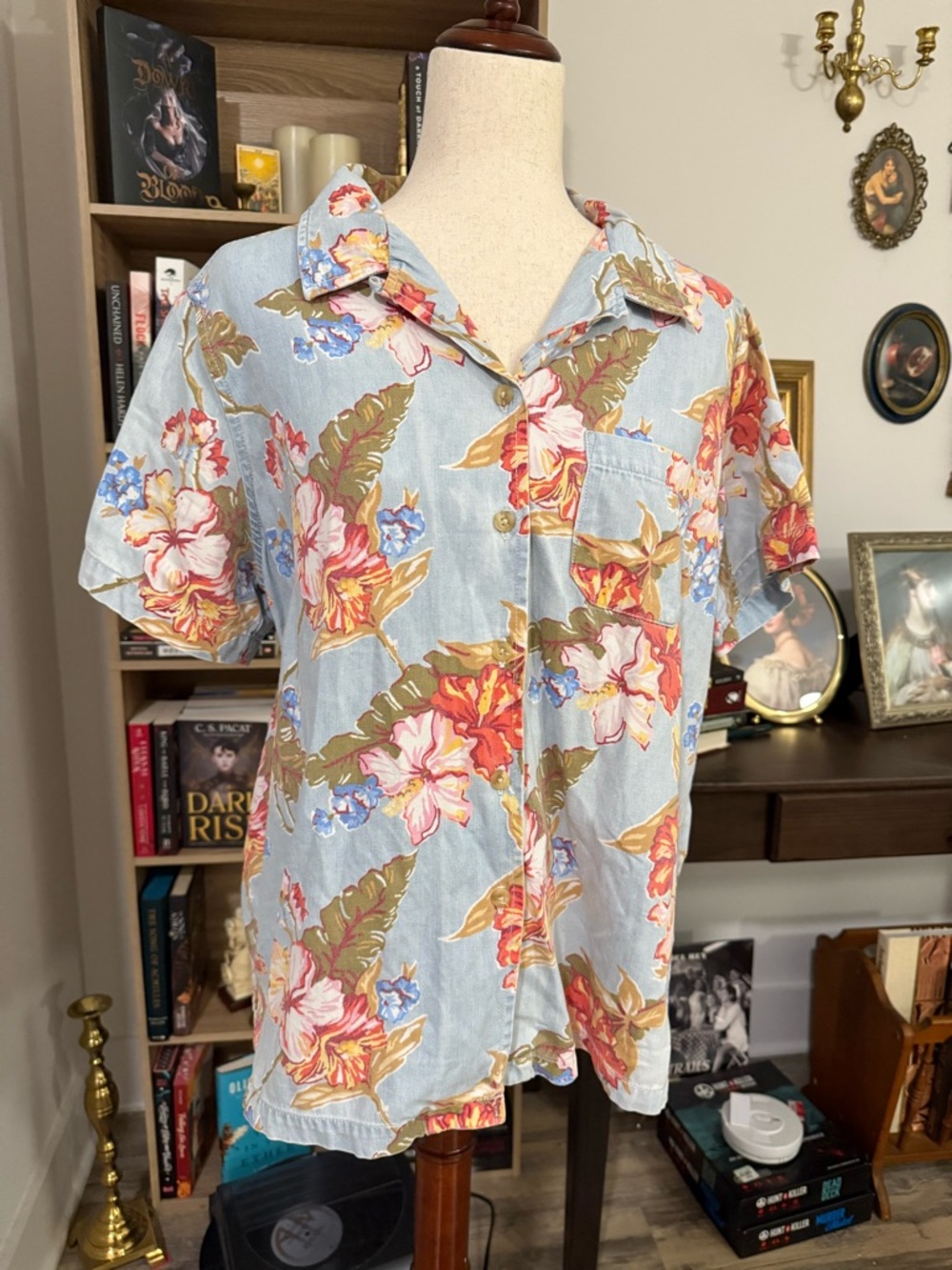 DRESS BARN | Vintage Blue Floral Button-Up Shirt